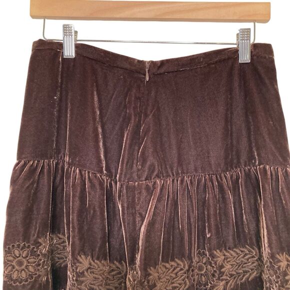 BCBGMaxAzria 90s Tiered Velvet Peasant Skirt Size 2 Brown Rayon Silk Boho - Picture 5 of 11